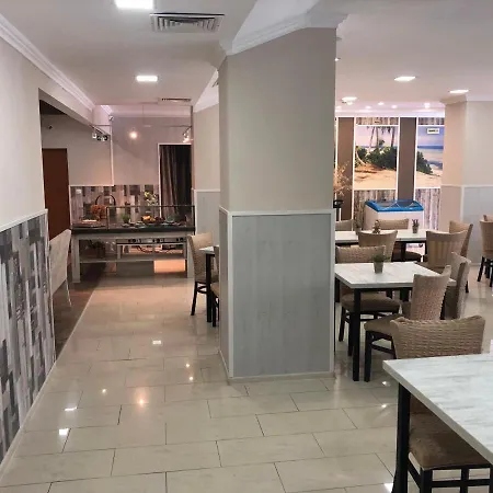 Pacific Palma מלון 3*